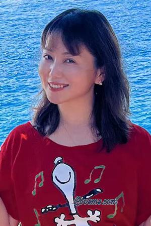 225628 - Lily Leeftijd: 51 - China