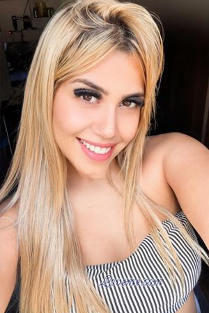 225674 - Emilly Francine Leeftijd: 19 - Brazil