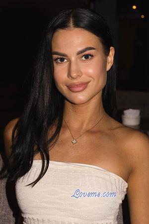 225817 - Anna Leeftijd: 30 - Oekra&iuml;ne