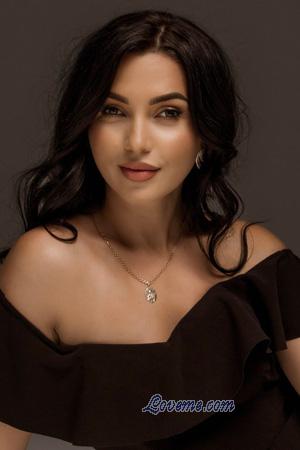 225826 - Kateryna Leeftijd: 33 - Oekra&iuml;ne