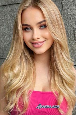 225888 - Irina Leeftijd: 21 - Oekra&iuml;ne