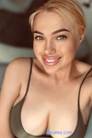 225897 - Anastasia Leeftijd: 31 - Oekra&iuml;ne