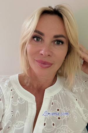 226075 - Julia Leeftijd: 53 - Oekra&iuml;ne