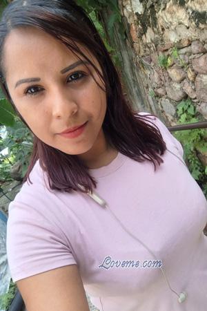 226105 - Lucero Leeftijd: 29 - Mexico