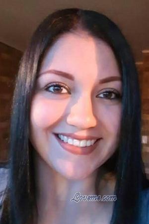 226251 - Katherine Leeftijd: 36 - Costa Rica