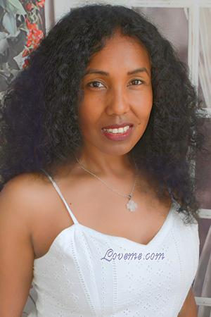 226263 - Ruth Leeftijd: 44 - Peru