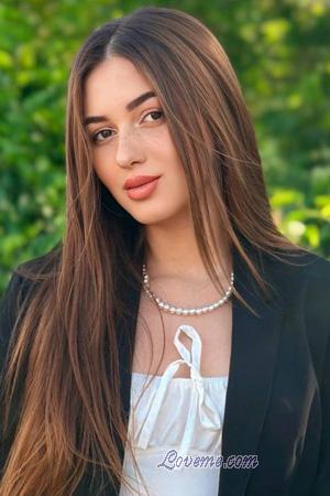 226291 - Elvira Leeftijd: 22 - Oekra&iuml;ne