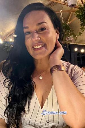 226555 - Kate Leeftijd: 43 - Costa Rica