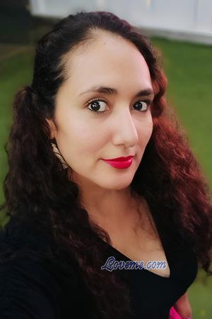 227199 - Grace Leeftijd: 34 - Peru