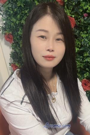 227211 - Ying Leeftijd: 48 - China