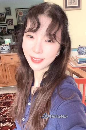 227217 - Eva Leeftijd: 54 - China