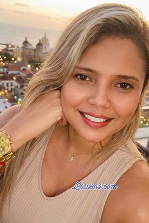 227511 - Tatiana Leeftijd: 37 - Colombia