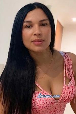 227785 - Fernanda Leeftijd: 34 - Colombia