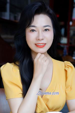 227807 - Lucy Leeftijd: 55 - China