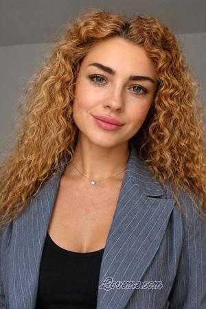 228062 - Kateryna Leeftijd: 48 - Oekra&iuml;ne