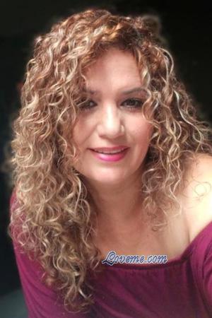 228103 - Viviana Marcela Leeftijd: 49 - Costa Rica