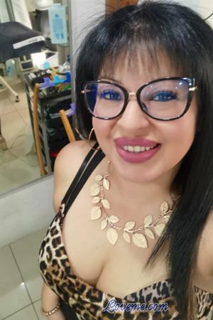228132 - Wendy Leeftijd: 49 - Costa Rica