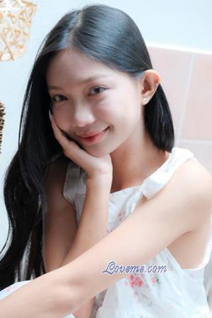 228150 - My Duyen Thi Leeftijd: 19 - Vietnam