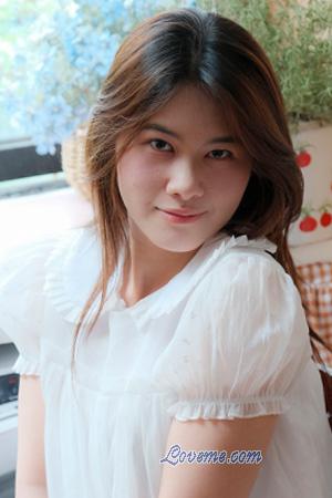 228153 - Thi Phuong Leeftijd: 22 - Vietnam