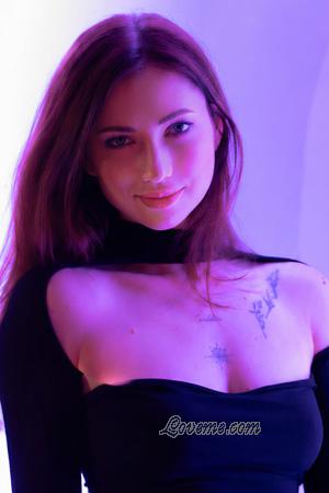 228341 - Yuliia Leeftijd: 35 - Oekra&iuml;ne