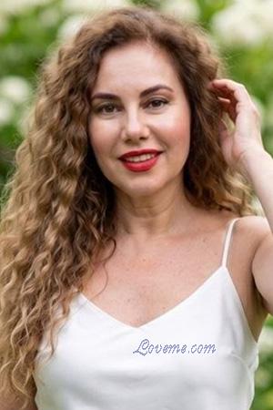 228363 - Ilona Leeftijd: 48 - Oekra&iuml;ne