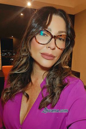 228371 - Karla Leeftijd: 46 - Costa Rica