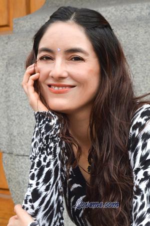 228373 - Geraldine Leeftijd: 40 - Peru
