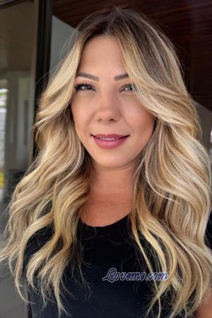 228379 - Cindy Leeftijd: 52 - Costa Rica