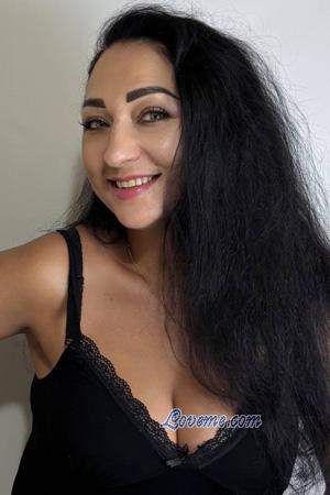 228766 - Nataliya Leeftijd: 49 - Oekra&iuml;ne