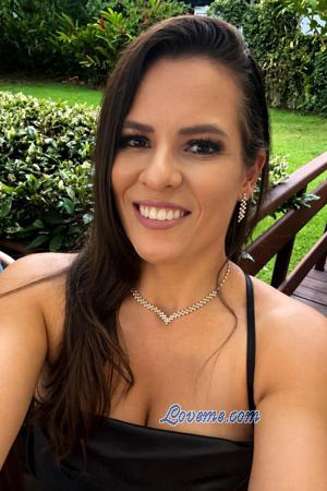 229070 - Ana Leeftijd: 34 - Costa Rica