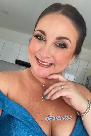 229162 - Kimberly Leeftijd: 37 - Costa Rica