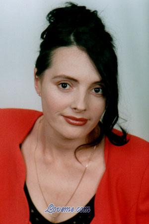 54371 - Irina Leeftijd: 36 - Oekra&iuml;ne