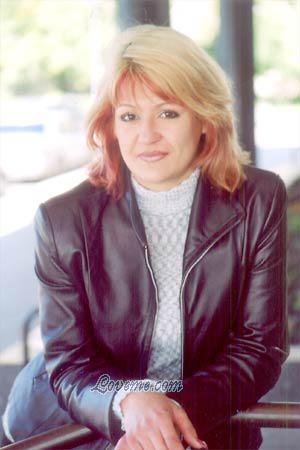 54801 - Elena Leeftijd: 37 - Russia