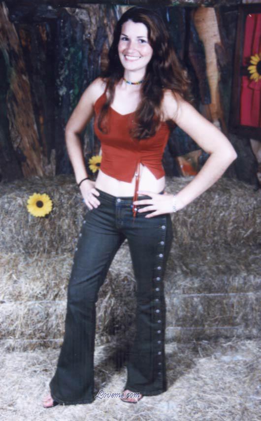 55359 - Isabel Leeftijd: 28 - Costa Rica