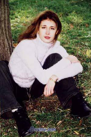 56120 - Mariya Leeftijd: 19 - Oekra&iuml;ne