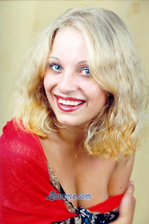 56520 - Elena Leeftijd: 24 - Oekra&iuml;ne