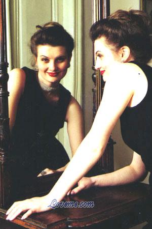 57433 - Anastasia Leeftijd: 35 - Russia