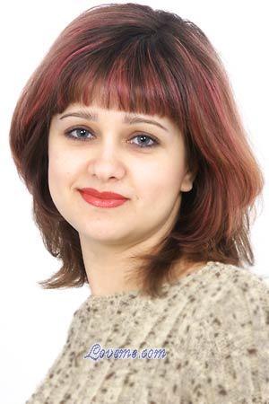 58010 - Irina Leeftijd: 32 - Russia