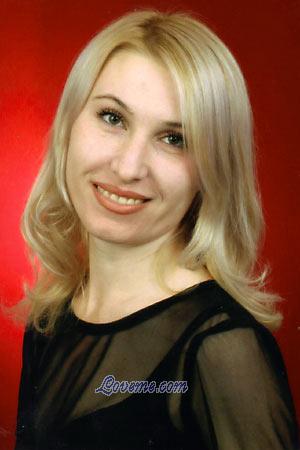 58990 - Renata Leeftijd: 37 - Russia