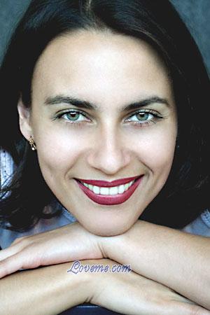 59195 - Viktoria Leeftijd: 34 - Oekra&iuml;ne