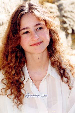 61582 - Anna Leeftijd: 24 - Oekra&iuml;ne