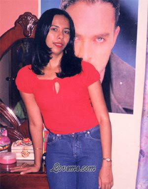 64146 - Yenny Leeftijd: 35 - Colombia