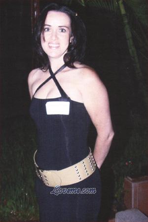 65300 - Elizabeth Leeftijd: 31 - Costa Rica