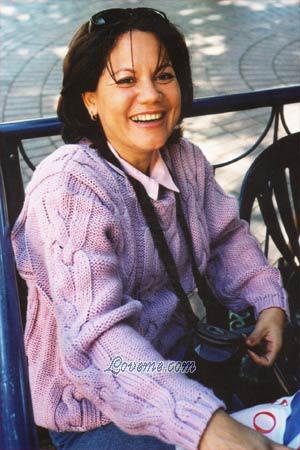 65701 - Ana Leeftijd: 43 - Costa Rica