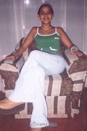 66163 - Elky Leeftijd: 23 - Costa Rica