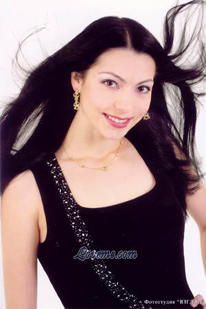 68940 - Julia Leeftijd: 28 - Oekra&iuml;ne