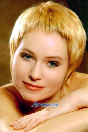 69030 - Oksana Leeftijd: 39 - Russia