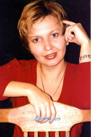 69915 - Olesya Leeftijd: 33 - Russia