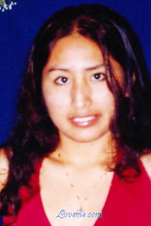 71401 - Jacqueline Leeftijd: 25 - Peru