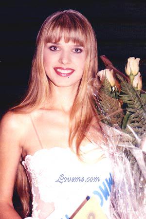 73889 - Yana Leeftijd: 27 - Oekra&iuml;ne